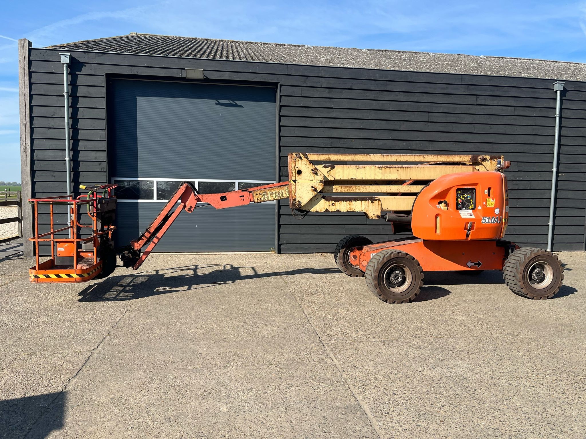 Sold - Articulated Boom Lift